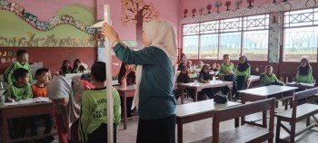 KEGIATAN PEMERIKSAAN & PEMBEKALAN TENTANG PENTINGNYA KESEHATAN OLEH UPT.PKM BUA